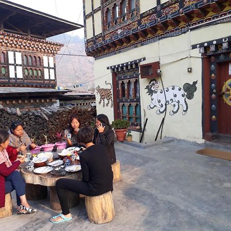 Chimi Lhakhang Village Homestay Punakha Luaran gambar