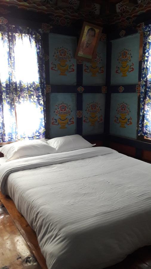 Chimi Lhakhang Village Homestay Punakha Luaran gambar