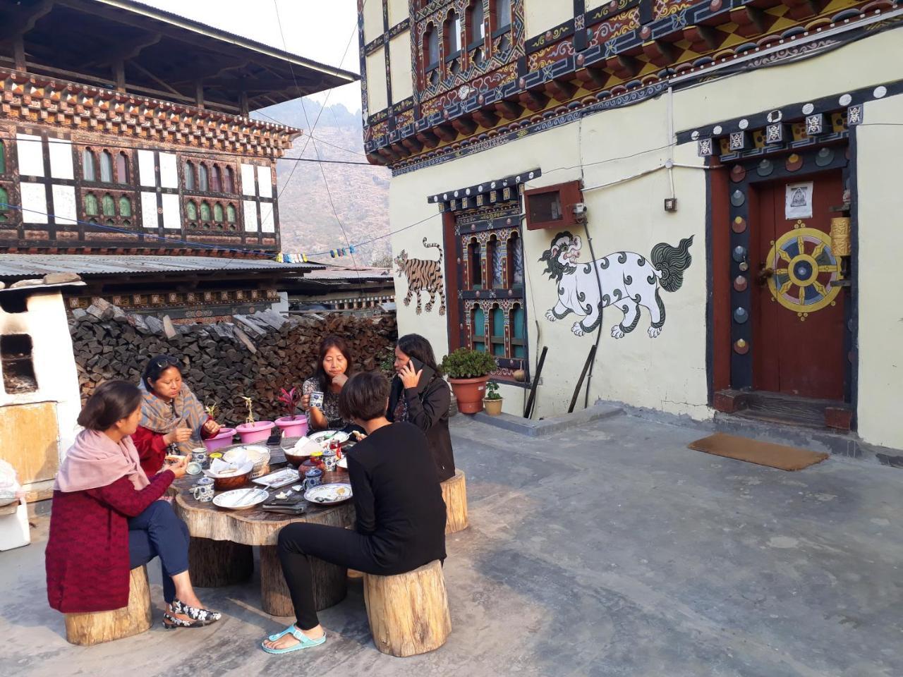 Chimi Lhakhang Village Homestay Punakha Luaran gambar